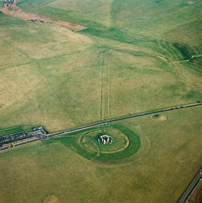 Stonehenge und The Avenue, Wiltshire. Bild: Heritage Image Partnership Ltd  / Alamy Stock Foto