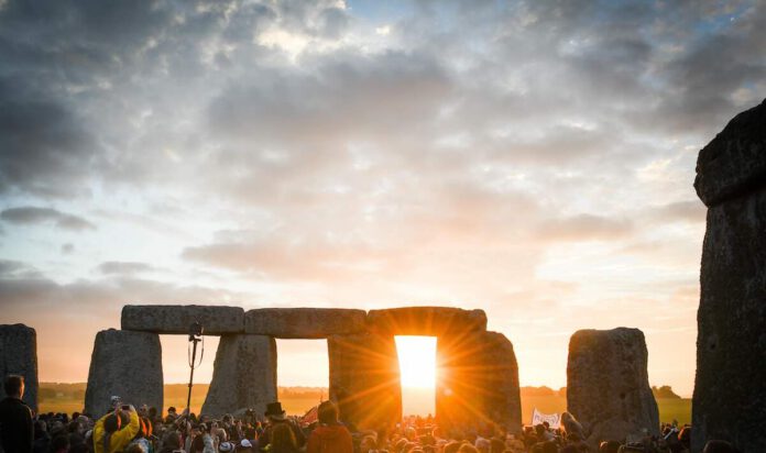 Sommersonnenwende in Stonehenge 2016 Foto: roger askew / Alamy Stock Foto